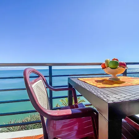 Seafront With Ocean Views Apartment