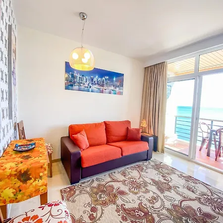 Seafront With Ocean Views *